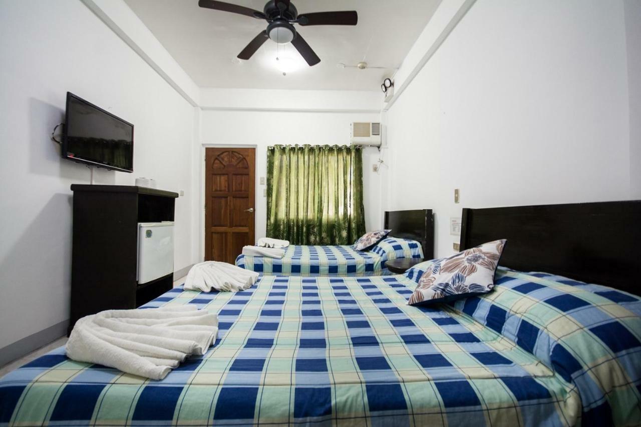 Deparis Beach Resort Balabag  Buitenkant foto