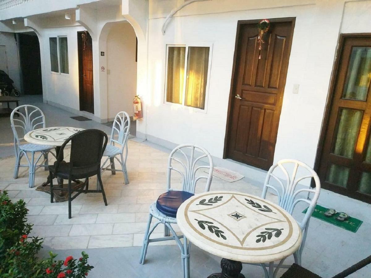 Deparis Beach Resort Balabag  Buitenkant foto