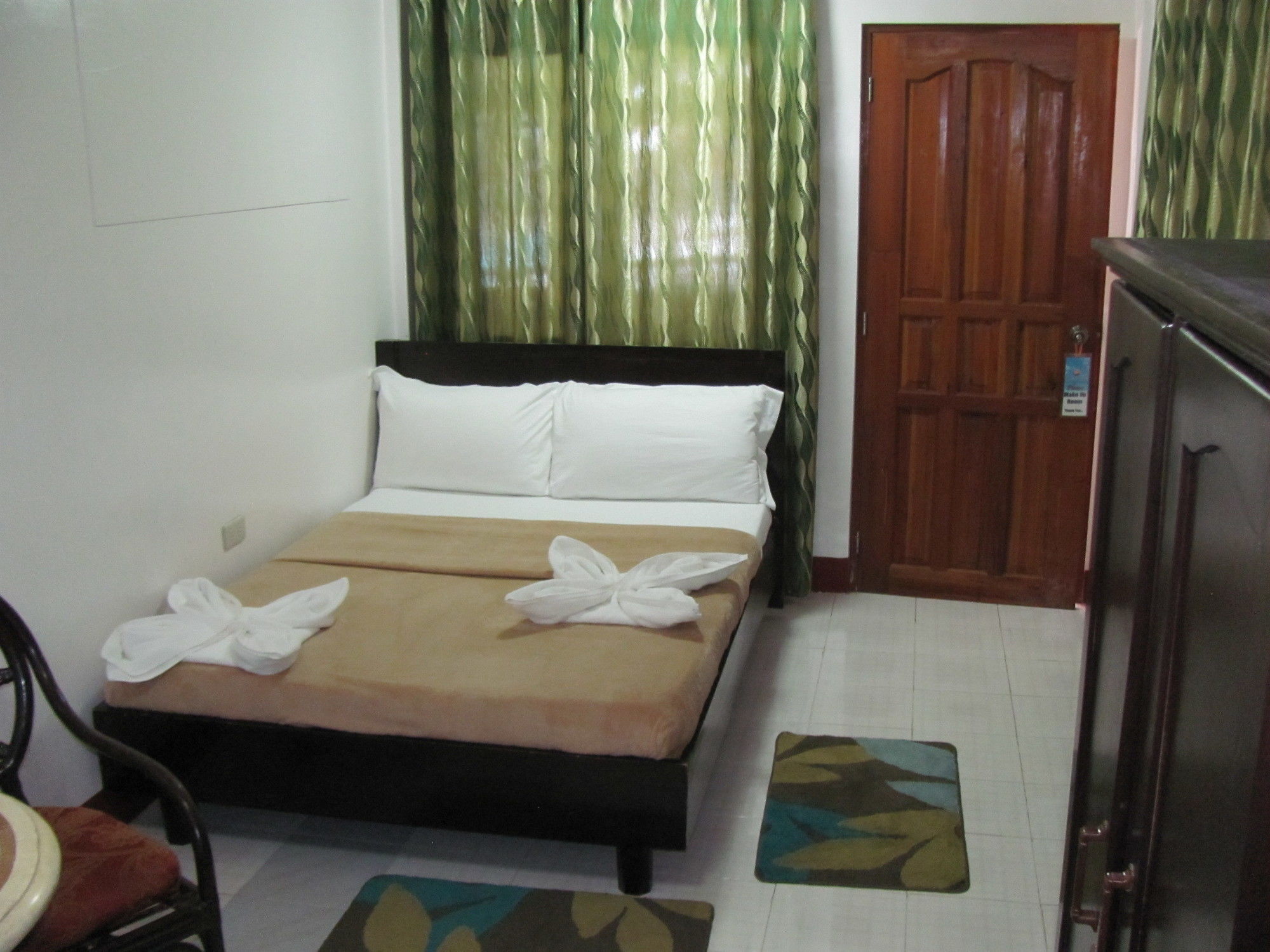 Deparis Beach Resort Balabag  Buitenkant foto